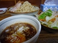 「つけ麺（650円）サービス中盛り+小ぶた（150円）+特別サービ」@明心角ふじの写真