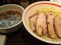 「魚介つけ麺（2玉）780円+チャーシュー200円」@ラーメン長山の写真