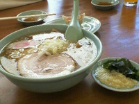 「にんにくらーめん&餃子」@ラーメン 一心の写真