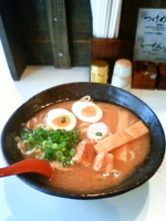 「らーめん 味玉のっけ」@めん屋そら 曇天の写真