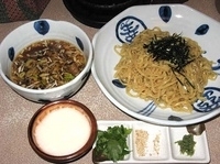 「石臼挽きざるらーめん 850円」@与ろゐ屋の写真