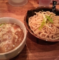 「つけ麺（並盛り）+半チャーシュー+味玉」@つけ麺 R&Bの写真