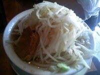 「小ラーメン （ヤサイ・タマネギ）」@製麺所 豚とこむぎの写真