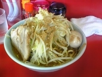 「ラーメン小+にんにく+味玉+魚粉」@ドン-キタモトの写真