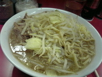 「小らーめん豚入りにんにく」@らーめん豚喜の写真