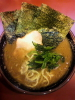 「ラーメン（硬め）￥630」@家系総本山 ラーメン吉村家の写真