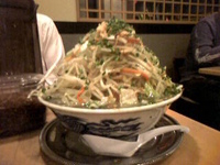 「醤油ラーメン（中盛り+野菜） 850円」@らーめん 凌駕の写真