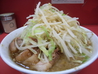 「小豚 700円（ヤサイ・ニンニク・カラメ）」@ラーメン二郎 小岩店の写真