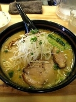 「玄流白湯麺+ライス」@ラーメン創房 一茎草の写真