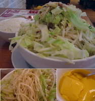 「山ラーメン 塩 900円 + サービスライス + マンゴープリン」@紅虎餃子房 汐留シティセンター店の写真