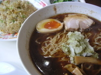 「大葉ランチセット（醤油ラーメンor半チャーハン）￥700」@らーめん大葉の写真