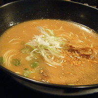 「豚骨らぁ麺Classic（￥730）」@ちゃぶ屋 とんこつらぁ麺-CHABUTON- 吉祥寺北口店の写真