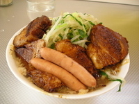 「「小ラーメン豚増（￥680）+ウインナー（2本￥90）」」@ラーメン北郎の写真