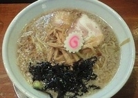 「醤油ラーメン￥700+餃子セット￥250」@ラーメン 虹ノ麺 小山店の写真