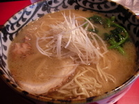 「らぁ麺（こく旨）（+大盛り）」@らあ麺と餃子のお店 たか和の写真