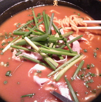 「カレーラーメン（￥750）+ランチタイムサービス半ライス付き」@かれー麺 実之和 新宿御苑前店の写真