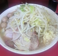 「大ラーメン+味付うずら（ヤサイ・ニンニク・アブラ）」@ラーメン二郎 大宮店の写真