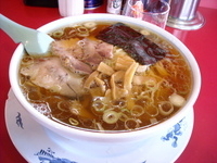 「正油ラーメン（並盛り）」@ちんちん亭の写真