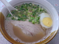 「とんこつらあめん +替え玉」@めんや恵次の写真