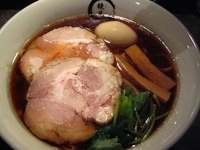 「極 醤油ラーメン950円」@らーめん愉悦処 鏡花の写真