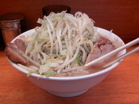 「小ラーメン（ニンニク） 650円」@ラーメン二郎 立川店の写真