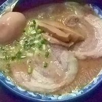 「中華蕎麦 + 味付け玉子」@豚骨醤油 蕾の写真