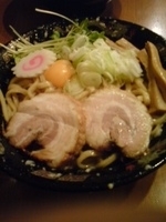 「味麺+卵黄・スープ」@煮干 丸めの写真