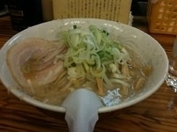 「しょうゆらーめん」@こってりらーめん なりたけ 津田沼店の写真