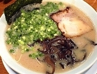 「とんこつらーめん 替え玉」@博多長浜らーめん ぼたん 高田馬場店の写真