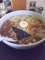 「ワンタン麺」@らーめん どんぐりの写真