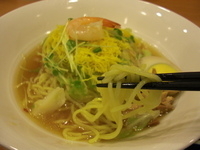 「冷やしちゃんぽん680円+ミニチャーハン160円」@長崎ちゃんぽん リンガーハット 葛飾新宿店の写真