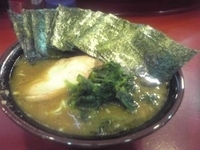 「ラーメン中盛のり増し」@家系総本山 ラーメン吉村家の写真