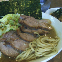 「平日ランチ限定メニュー（ラーメン+チャーシュー炊込みご飯）+特盛」@らーめん和屋の写真