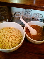 「盛りそば（中） あつ盛り 【750円】」@新橋 おらがの写真