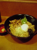 「浜そば大盛り 680円+温玉 100円」@油そば専門店 浜そば 本店の写真