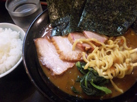 「一心流カレーらーめん+半ライス 850円+150円=1000円」@横浜ラーメン 一心の写真