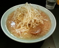 「豚入りラーメン（野菜・アブラ・ニンニク）」@ラーメン 新橋店の写真