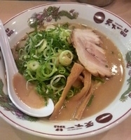 「こってりラーメン+ネギ」@天下一品 大宮大成店の写真