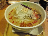 「もぐめん 赤 味卵付き」@ら〜麺 もぐやの写真