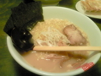 「豚骨しょうゆ（450円）」@白星らーめんの写真