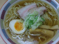 「煮干うす口正油らーめん」@煮干鰮らーめん 圓の写真