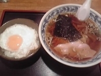 「ラーメン&目玉焼き丼500円（Bランチ）」@中華シゲタ マルエツ六ッ川店サニーロード内の写真