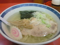 「塩ラーメン 500円」@らーめん とんとん 六実駅前店の写真