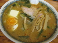 「丸博ラーメン￥700+バター￥50」@ラーメン・餃子 丸博の写真