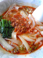 「刀削坦々麺セット+豚肉と茄子とじゃがいもの炒め（680円）」@四川亭の写真