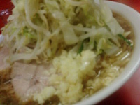 「小ラーメン アブラ少なめ ニンニク」@ラーメン二郎 神田神保町店の写真