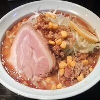 「火山らあめん・普通 ￥900」@極太めん ひでまる 千波店の写真