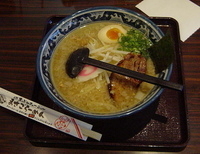 「とんこつ醤油ら～めん」@らーめん専門店 まさご 津田店の写真