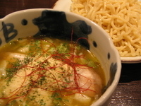 「グリーンカレーつけ麺」@節骨麺たいぞう 池袋本店の写真