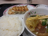 「油そば609円+お得なセット（餃子+ライス）315円」@餃子の王将 草加店の写真